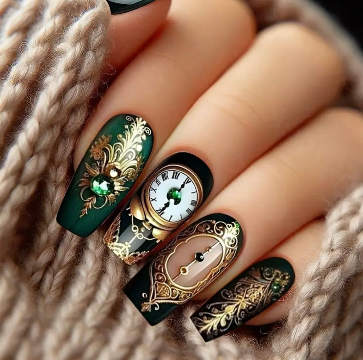 Press on Nails - Emerald Green Clock Face