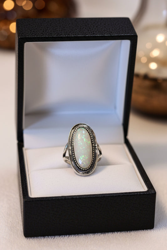 Ring - Vintage Style - Bohemian Statement - Size 8.5