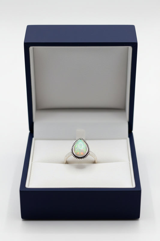 Ring - Vintage Style - Teardrop Opal in Sterling Silver - Size 6