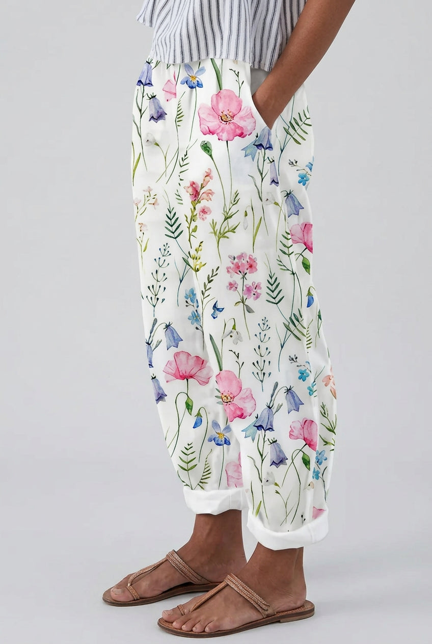 Woman's Pants - White with Floral Print - Side Pockets - Size 16
