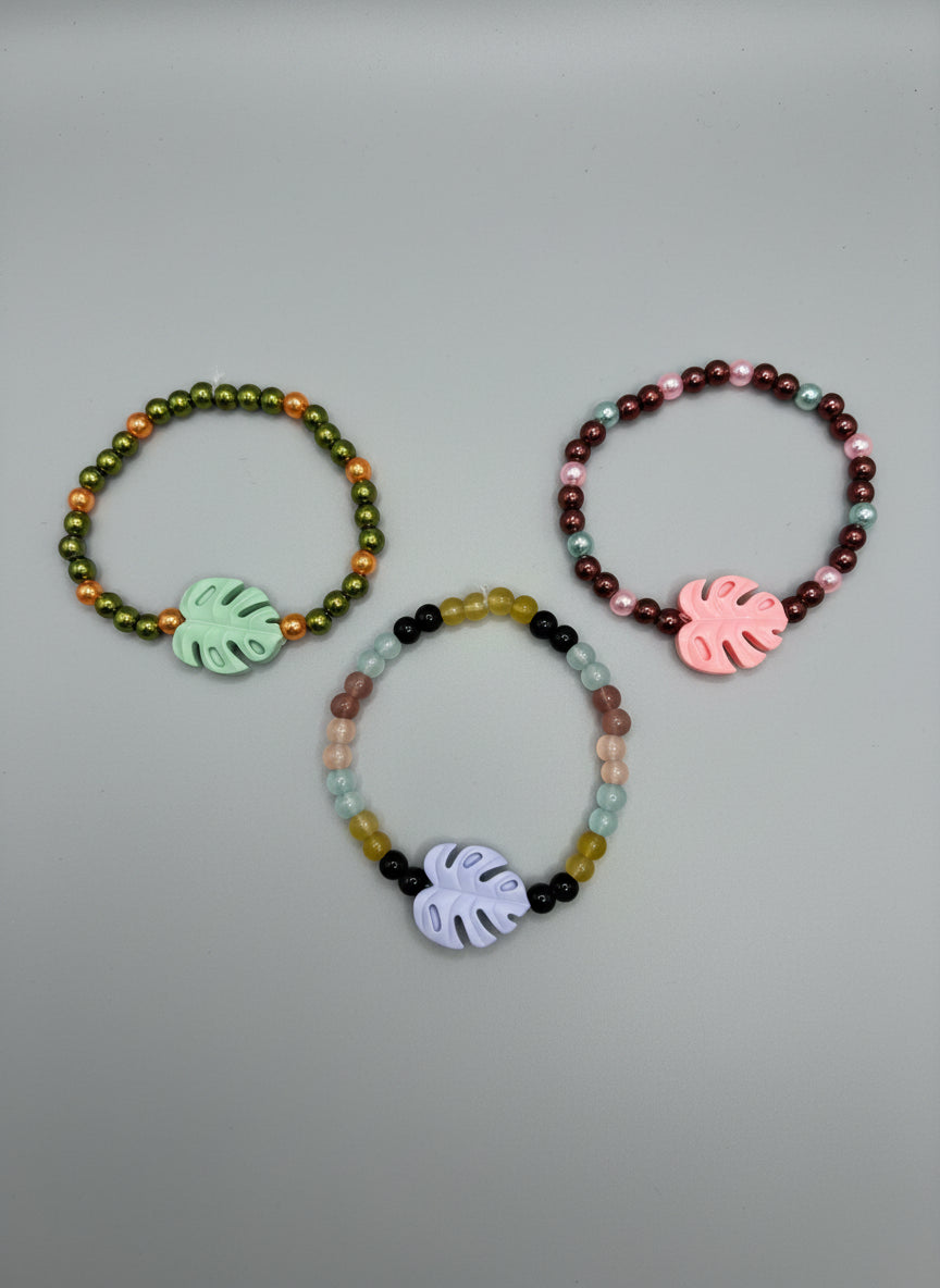 Handmade - Stretch Tropical Leaf Bracelet