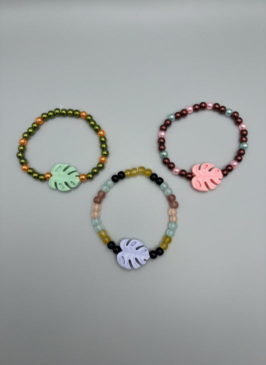 Handmade - Stretch Tropical Leaf Bracelet