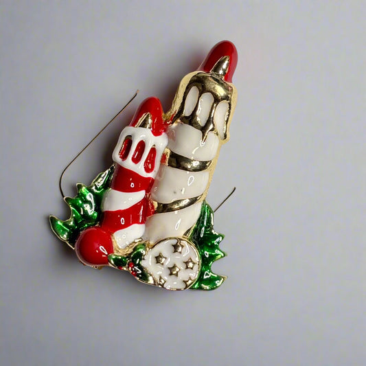 Brooch - Christmas Candles and Holly Leaves