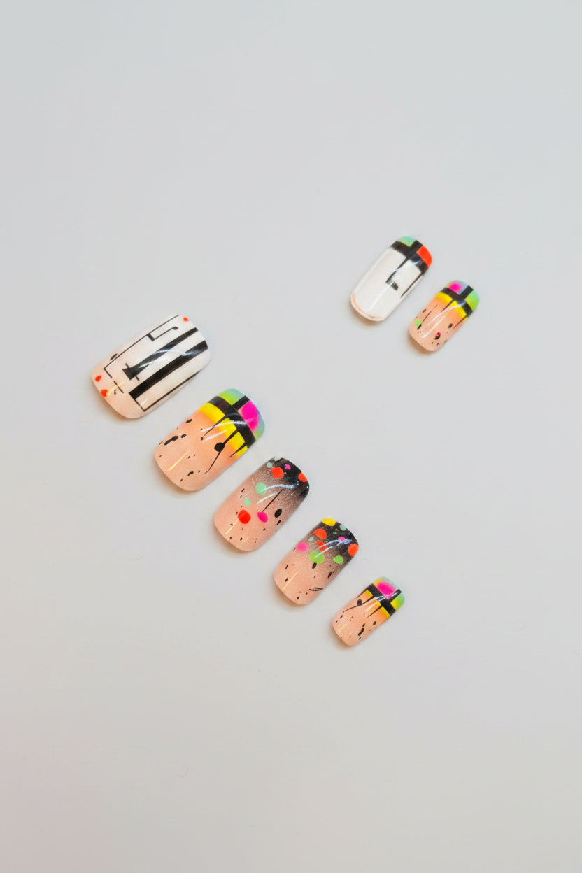 Press on Nails - Retro Paint Splatter - incl. FREE Mystery Bracelet - 1006
