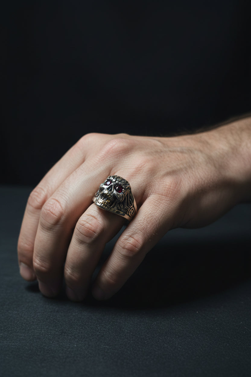 Ring - Silver Tone Skull with Red Gem Eyes - Size 10