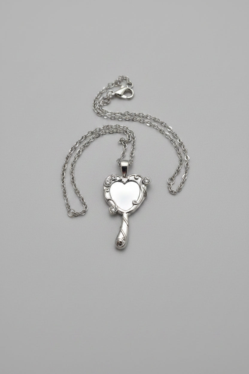 Necklace - Barbie and the Diamond Castle "Melody's Mirror" - Silver Tone - #1056