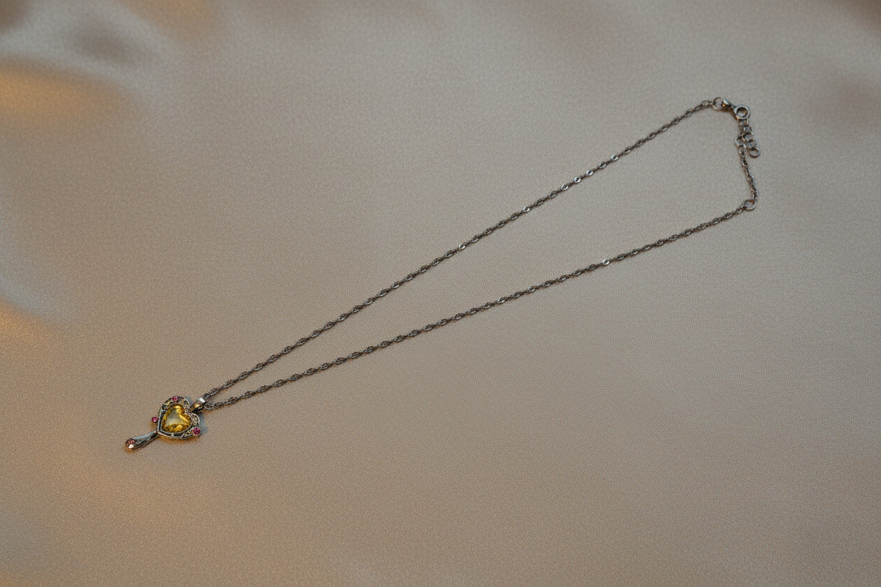 Necklace - Barbie and the Diamond Castle "Melody's Mirror" - Silver Tone - #1056
