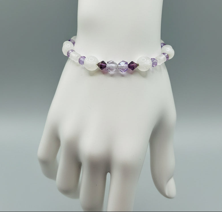 Bracelet - Frosted White Beads mixed with Faceted Plum and Lavender Beads