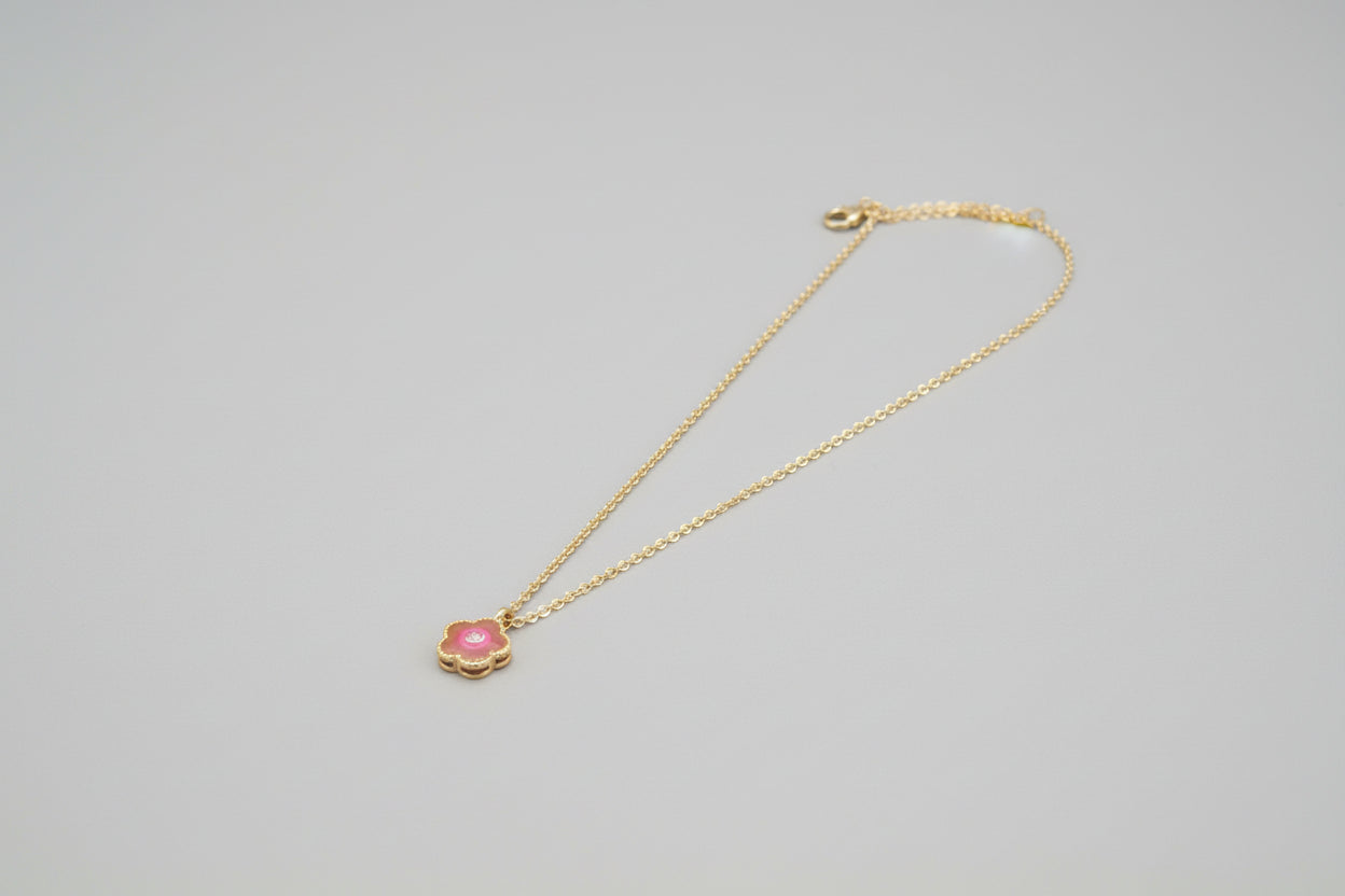 Peach Blossom Flower Shaped Pendant Necklace