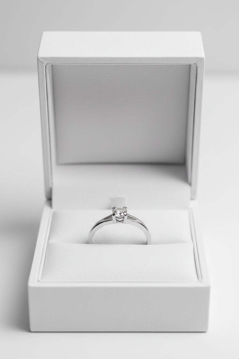 Ring - Silver Tone - Solitaire - Cubic Zirconia - Size 5.5