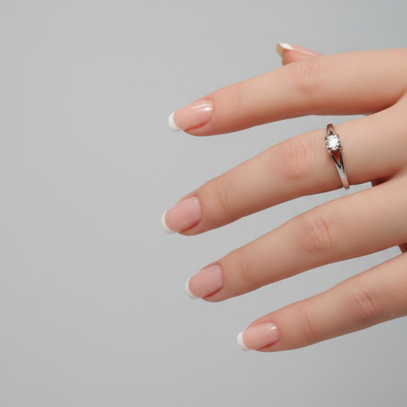 Ring - Silver Tone - Solitaire - Cubic Zirconia - Size 5.5