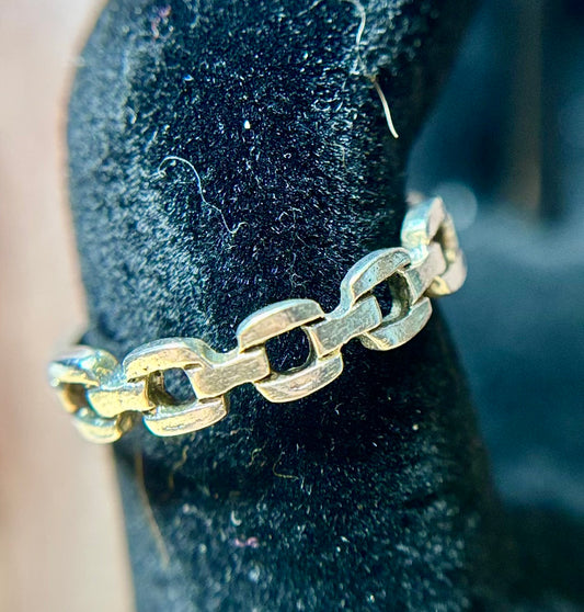 Ring size 5.5 -  Silver chain Link Design