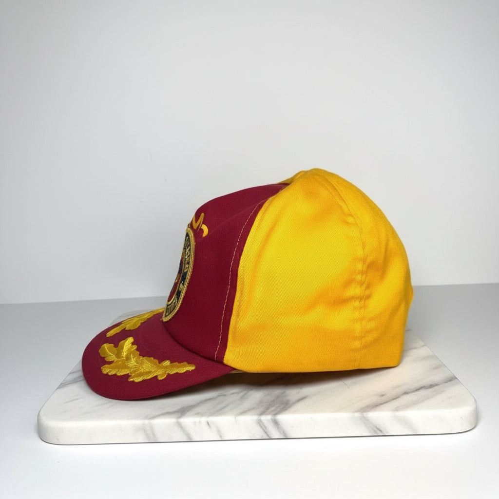 Trucker Cap - Vintage-Style - USMC - Bold red with Yellow/ Gold