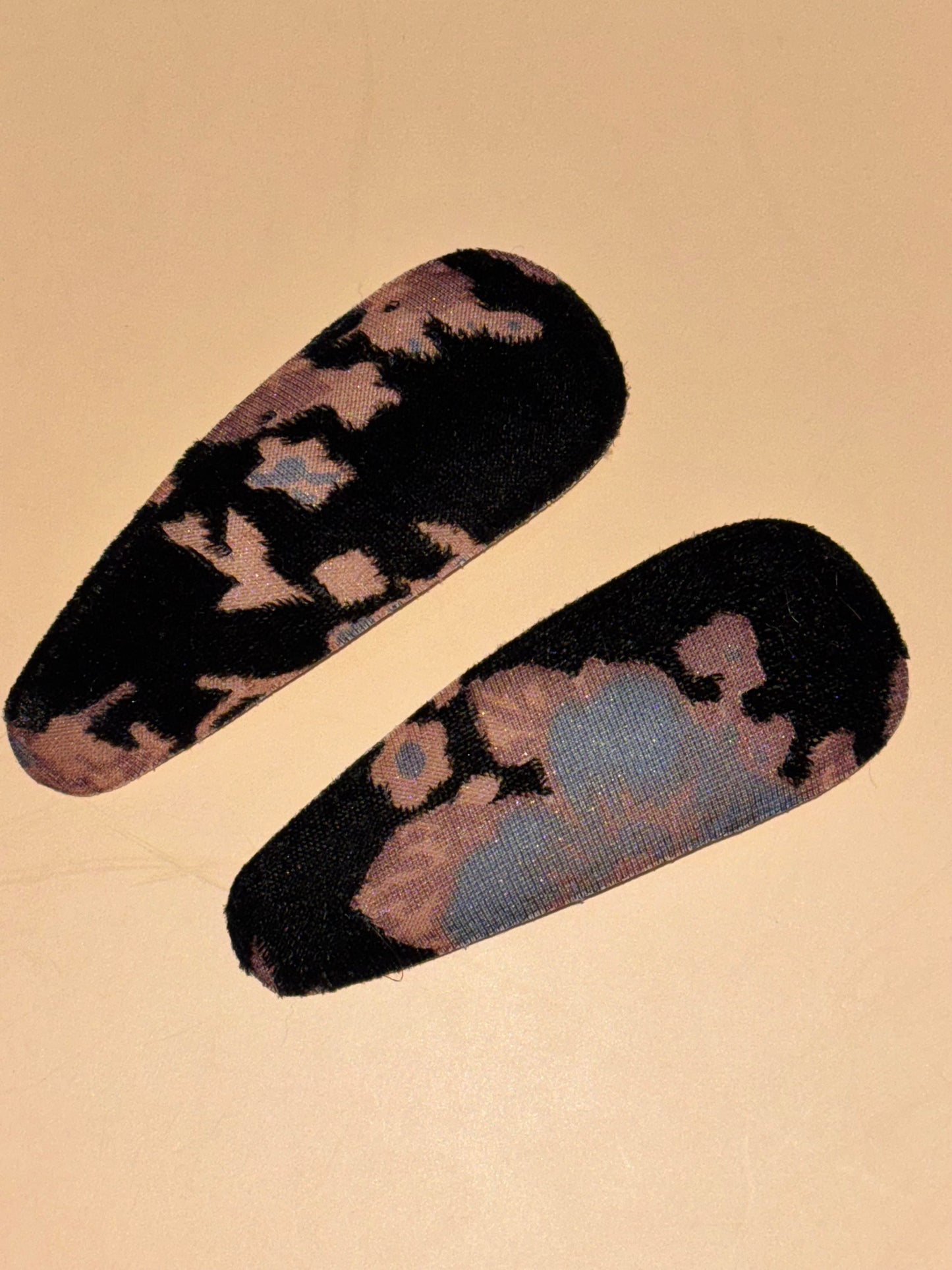 Hair Clips - Set of 2 Velour Floral Deign