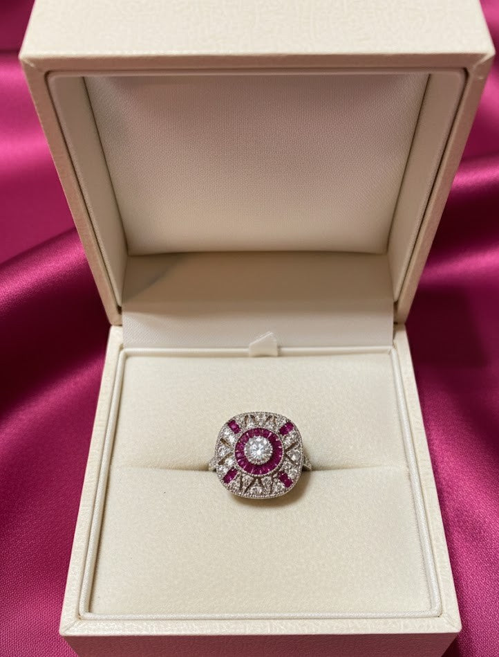 Vintage Style Cocktail Ring - Partridge's Eye - Size 8