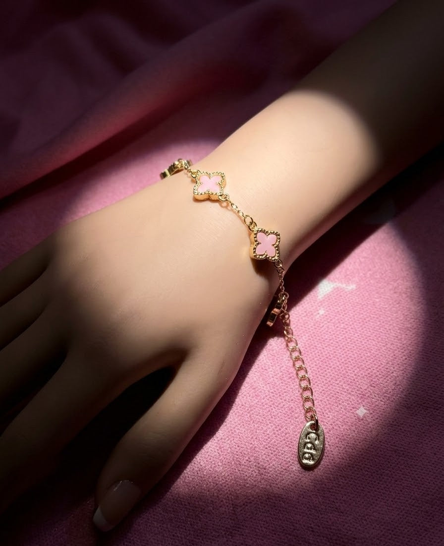 Bracelet - Gold Tone Clover - Pink or White