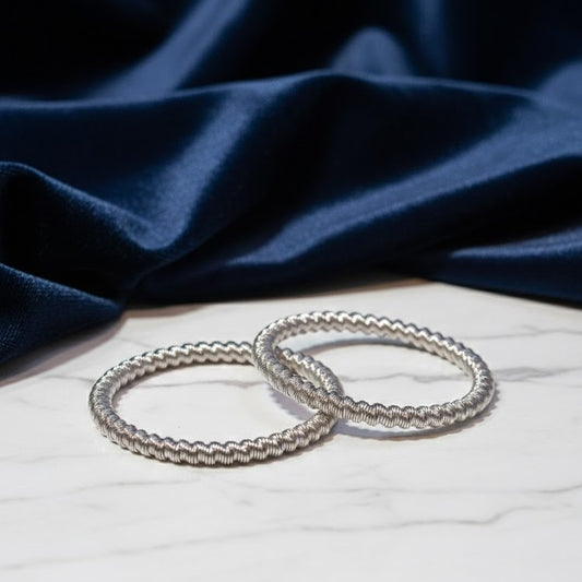 Pre-Owned - Silver Toned Bangle Bracelets with Wavy Texture