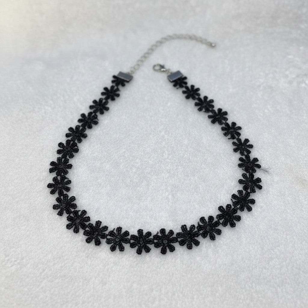 Floral Fabric Daisy Choker Necklace - 12"
