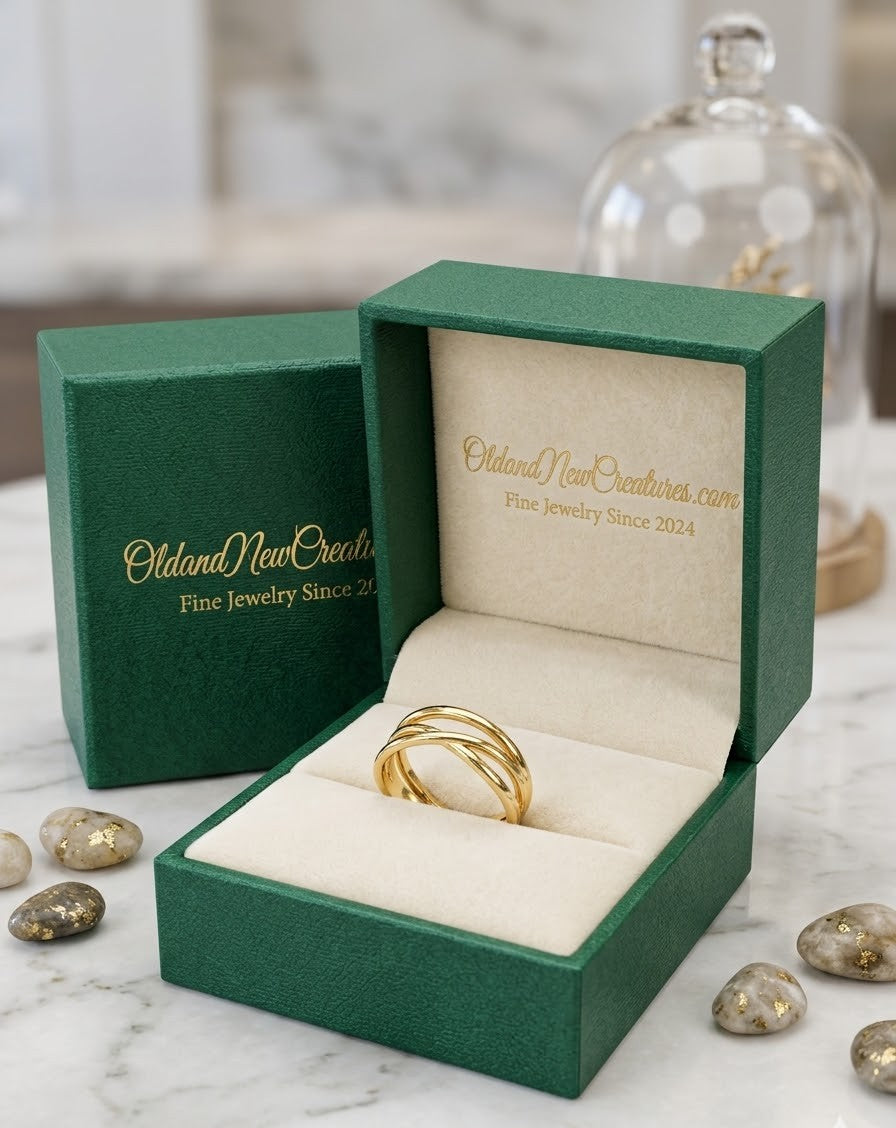 Ring - Gold Tone CrossOver - Size 8