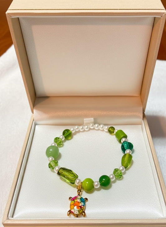 Bracelet - Stretch Green Glass Beaded with Turtle Charm - #1049