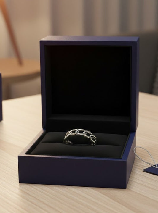 Ring - Silver Tone Chain Link - Size 8